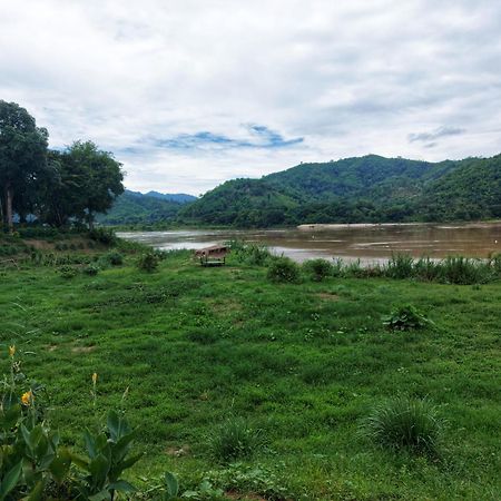 Mekong Villas Pak Chom Екстериор снимка